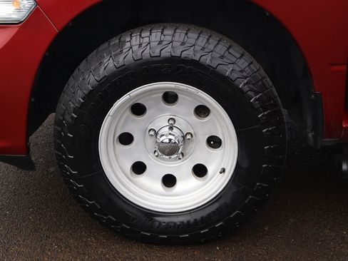 Used 2014 RAM 1500 Express image 36