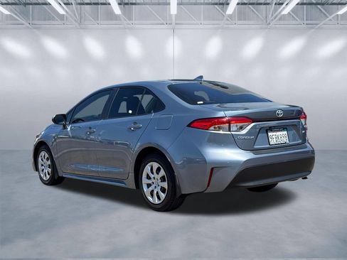Used 2023 Toyota Corolla LE w/ Carpet Mat Package (TMS) FWD image 4