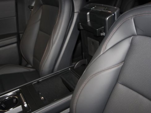 New 2026 Lincoln Nautilus Premier w/ Equipment Group 102A image 23