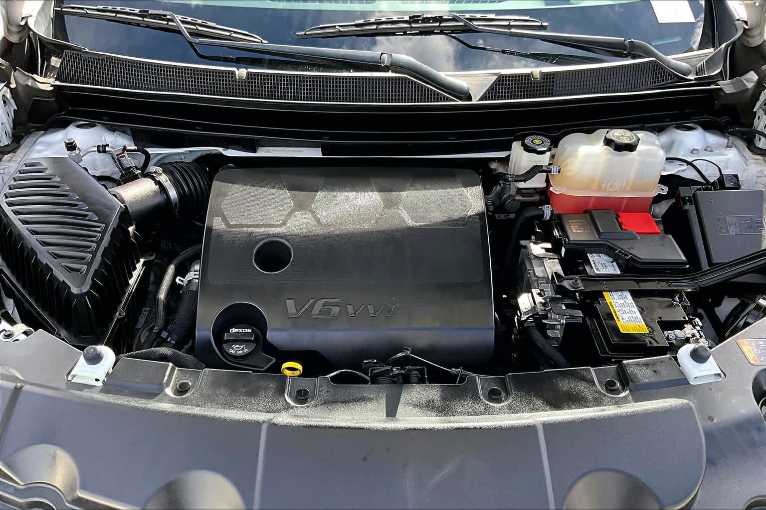 Used 2023 Chevrolet Traverse LT FWD image 63