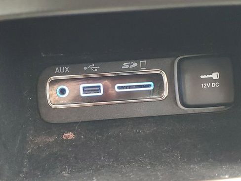 Used 2016 Jeep Grand Cherokee Laredo 75th Anniversary image 20