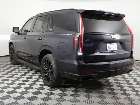 Used 2024 Cadillac Escalade Sport Platinum w/ LPO, ONYX Package image 5