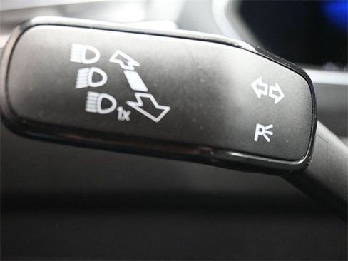 Used 2022 Volkswagen Tiguan S image 27