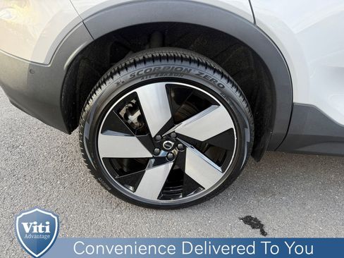 Certified 2023 Volvo C40 P8 Recharge Ultimate image 14