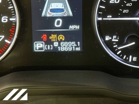 Used 2024 Subaru Crosstrek 2.0i Premium AWD/4WD image 14