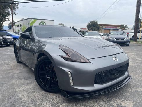 Used 2014 Nissan 370Z Touring w/ Aerodynamics Package image 3