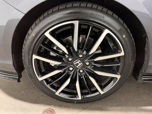 Used 2023 Honda Accord Touring image 28