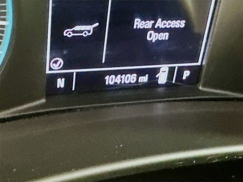 Used 2018 Chevrolet Equinox LT image 12