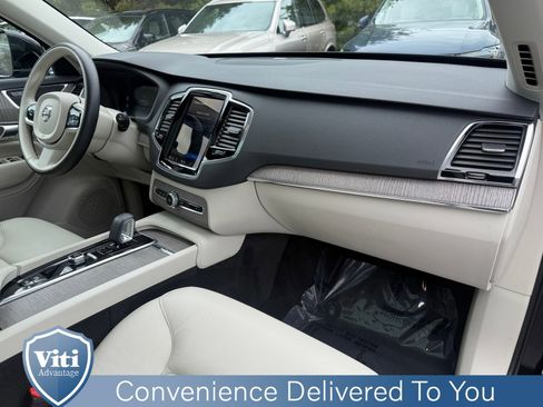 Used 2023 Volvo XC90 B5 Plus AWD/4WD image 30