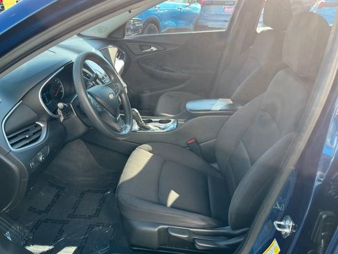 Used 2019 Chevrolet Malibu LS FWD image 33