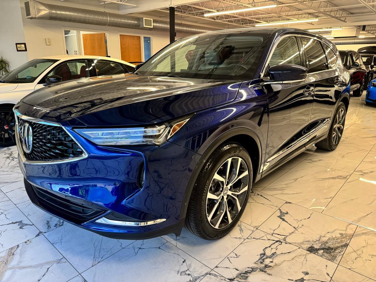 Used 2023 Acura MDX w/ Technology Package AWD/4WD image 3