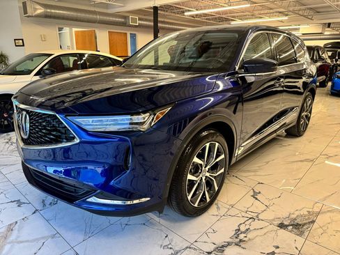Used 2023 Acura MDX SH-AWD w/ Technology Package image 3