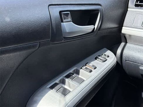 Used 2012 Toyota Camry SE image 14