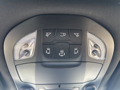 New 2025 Chrysler Pacifica Limited w/ Uconnect Theater Family Group image 72