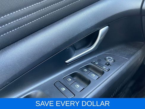 Used 2021 Hyundai Elantra SEL w/ Convenience Package image 16