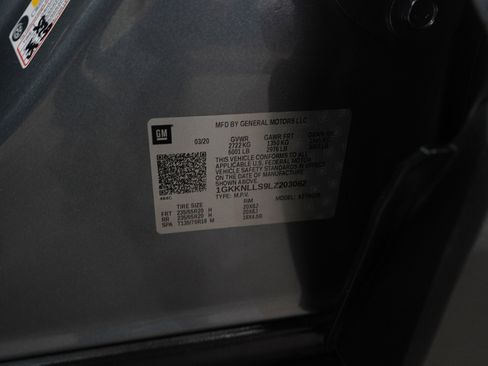 Used 2020 GMC Acadia AT4 w/ Driver Alert Package II image 24