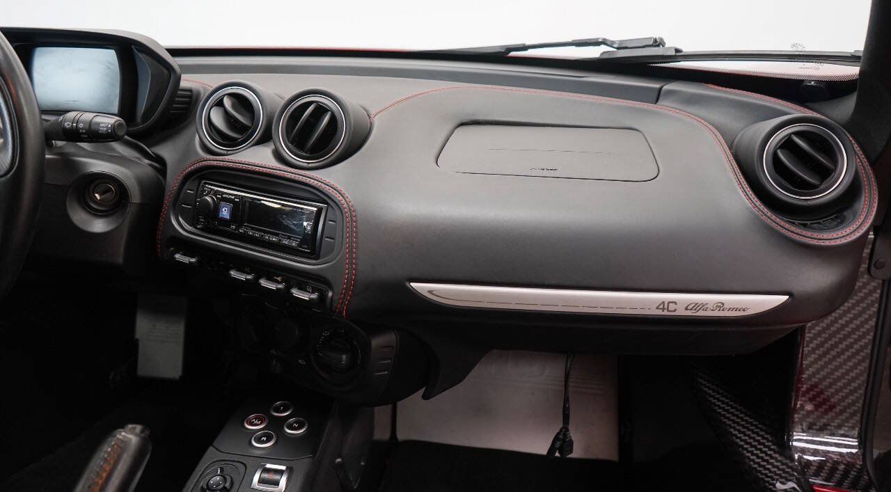 Used 2016 Alfa Romeo 4C Coupe w/ Convenience Group - Coupe RWD image 43