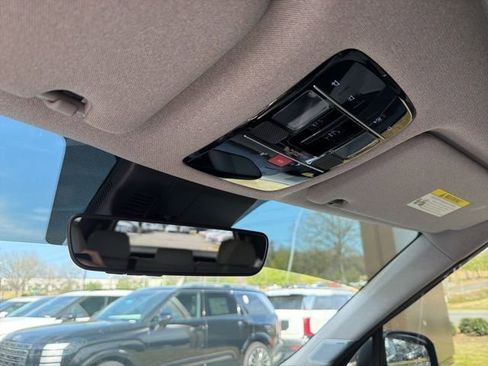 Used 2024 Hyundai Santa Fe Limited image 21