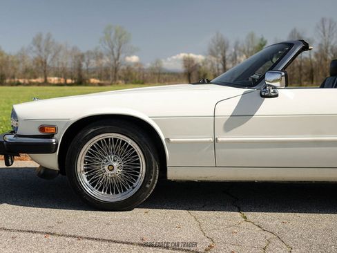 Used 1989 Jaguar XJS V12 Convertible image 4