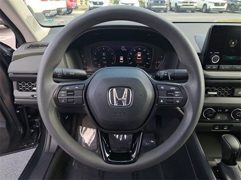 Certified 2023 Honda Accord EX image 25