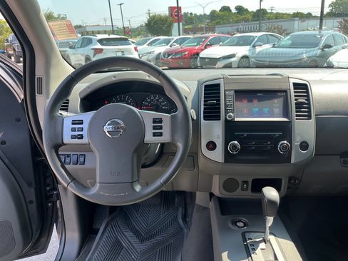 Used 2020 Nissan Frontier SV RWD image 22