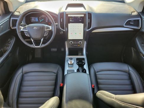 Used 2024 Ford Edge SEL image 12