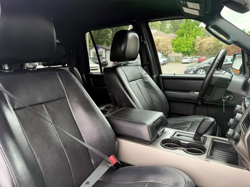 Used 2015 Ford Expedition EL XLT w/ Equipment Group 202A AWD/4WD image 28