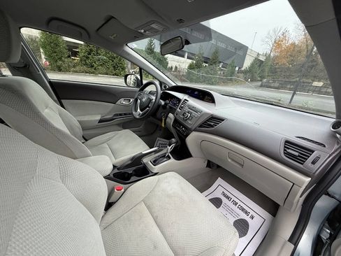 Used 2012 Honda Civic Hybrid Sedan image 17