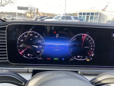 Used 2024 Mercedes-Benz GLE 450e 4MATIC image 19