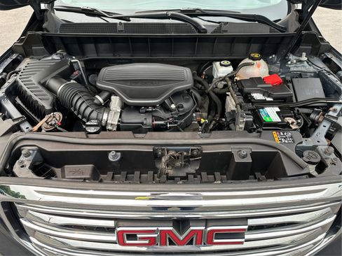Used 2019 GMC Acadia SLT AWD/4WD image 24