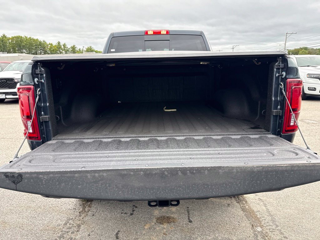 New 2027 RAM 2500 Laramie w/ Night Edition AWD/4WD image 24