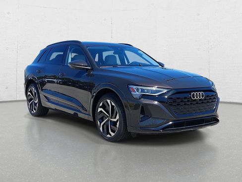 Used 2024 Audi Q8 e-tron Premium Plus w/ Premium Plus Package AWD/4WD image 3