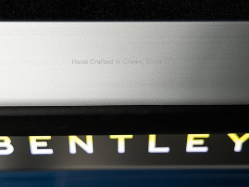 New 2026 Bentley Flying Spur Plug-In Hybrid image 17