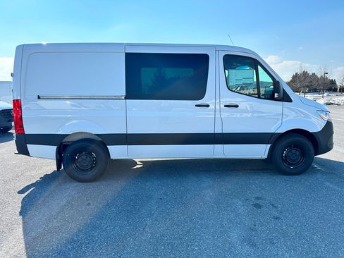 New 2026 Mercedes-Benz Sprinter 2500 image 3