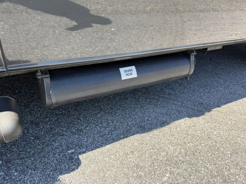 Used 2022 Mercedes-Benz Sprinter 2500 image 21