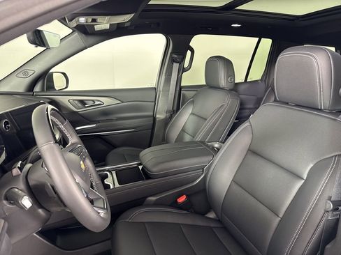 New 2026 Chevrolet Traverse LT FWD image 17