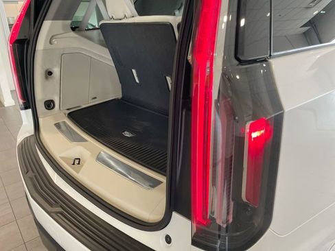Certified 2024 Cadillac Escalade Sport Platinum AWD/4WD image 15
