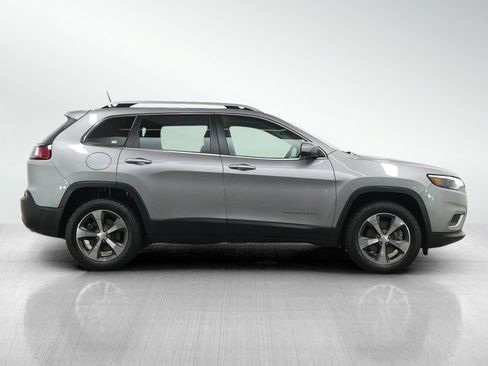 Used 2019 Jeep Cherokee Limited w/ Trailer Tow Group AWD/4WD image 6