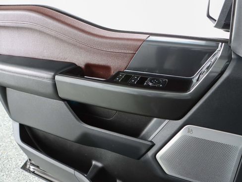 Used 2022 Ford F150 Lariat w/ Equipment Group 502A High image 25