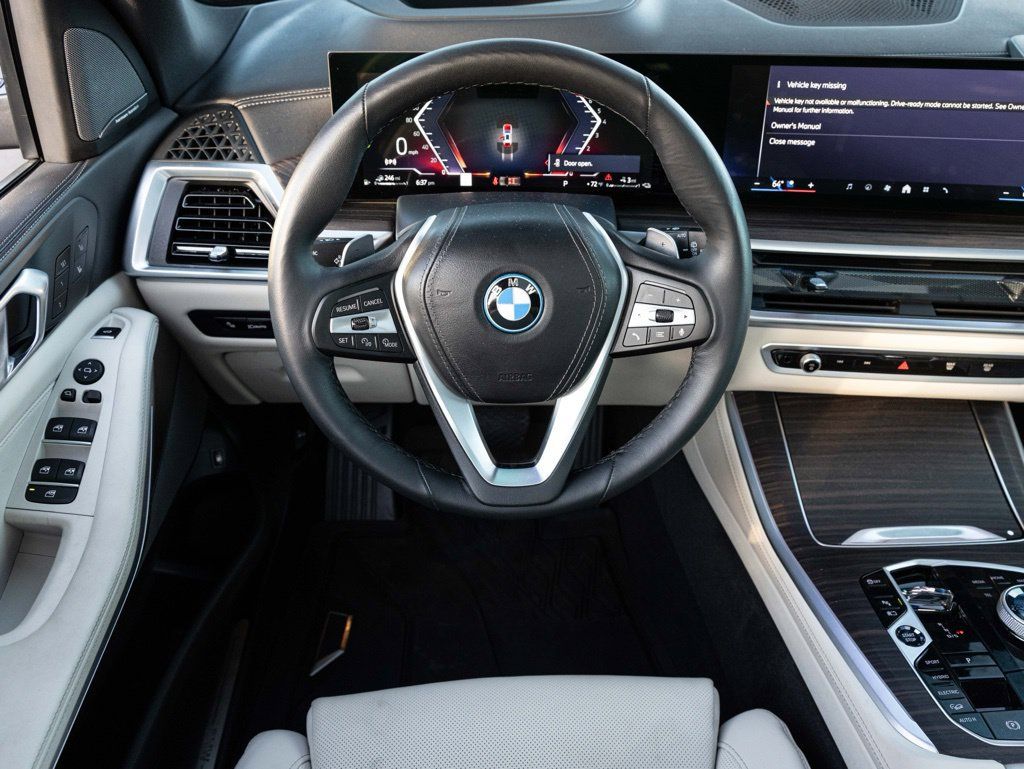 Used 2026 BMW X5 xDrive50e w/ Executive Package AWD/4WD image 44