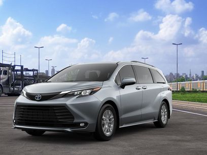 New 2025 Toyota Sienna XLE