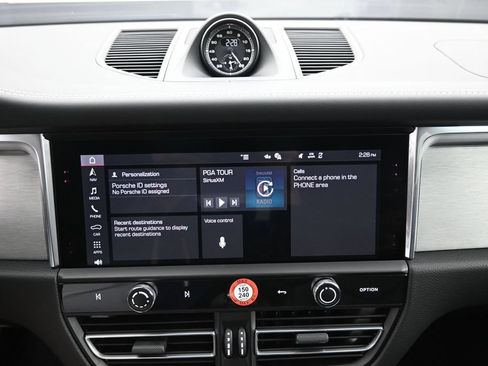 New 2026 Porsche Macan AWD/4WD image 16