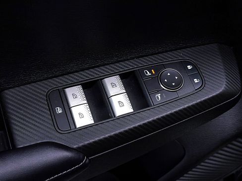 Used 2023 Mitsubishi Outlander ES FWD image 16