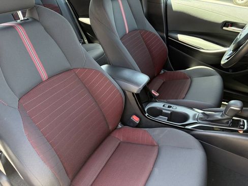 Certified 2025 Toyota Corolla SE FWD image 16