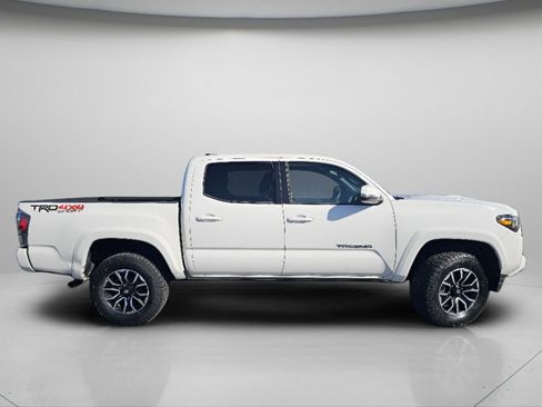 Used 2023 Toyota Tacoma TRD Sport AWD/4WD image 25