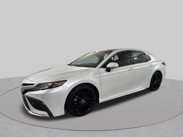 Used 2023 Toyota Camry XSE w/ Navigation Package FWD image 4