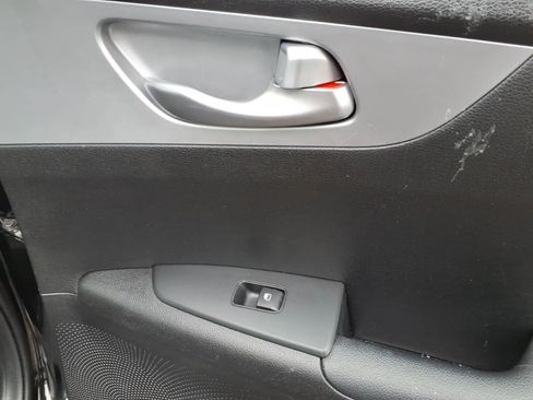 Used 2023 Kia Forte LXS image 15