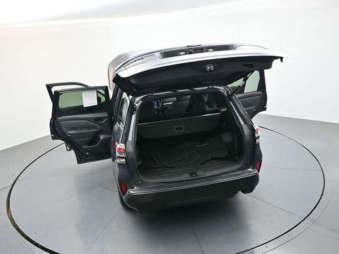 Used 2025 Subaru Forester Premium w/ Convenience Package #1 AWD/4WD image 41