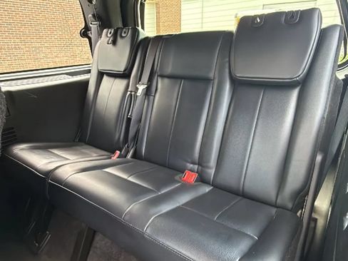 Used 2016 Ford Expedition Limited AWD/4WD image 34