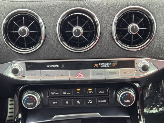 Used 2022 Kia Stinger GT1 w/ Red Interior Color Package RWD image 18